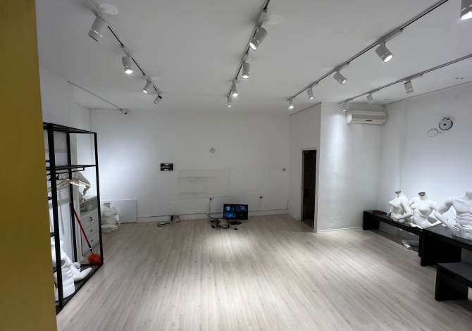 Ambient biznesi me qera 1+1 ne Tirane - 600 Euro