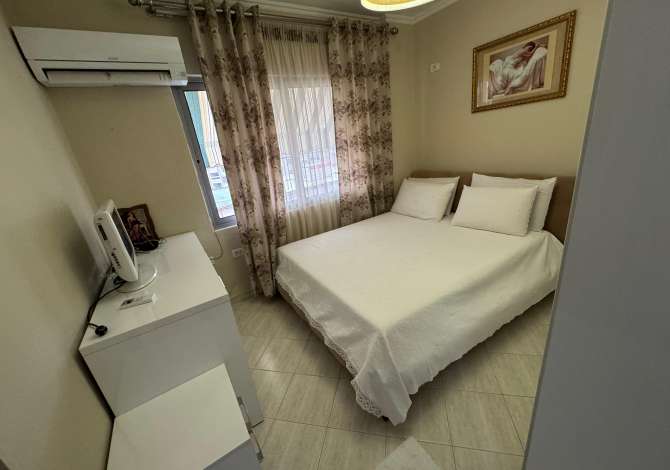 Shtepi me qera 1+1 ne Tirane - 45,000 Leke