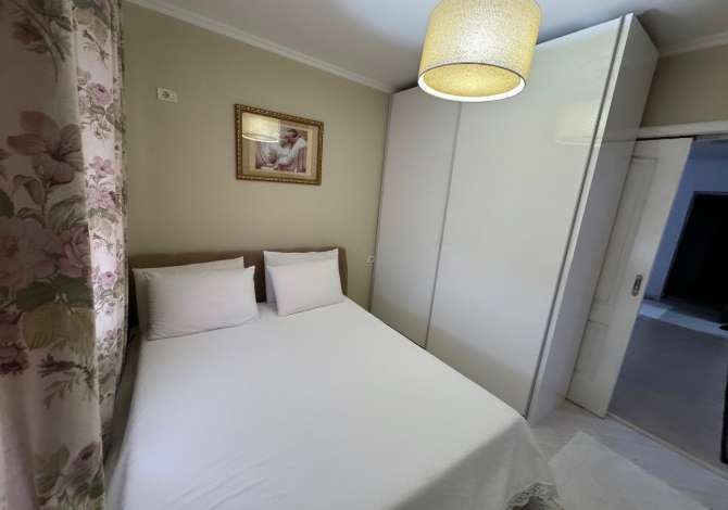 Shtepi me qera Apartament ne Tirane, 1+1, Mobilimi E mobiluar, Pagesa 45,000  Leke.