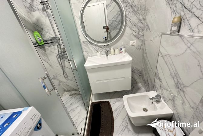 Shtepi me qera Apartament ne Tirane, 1+1, Mobilimi E mobiluar, Pagesa 55,000  Leke.