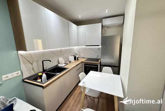Shtepi me qera 1+1 ne Tirane - 55,000 Leke