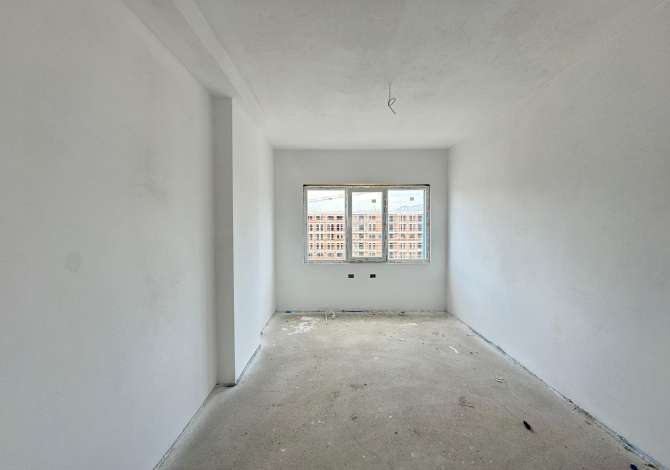 Shtepi ne shitje Apartament ne Tirane, 2+1, Mobilimi Bosh, pa mobiluar, Pagesa 120,000  Euro.