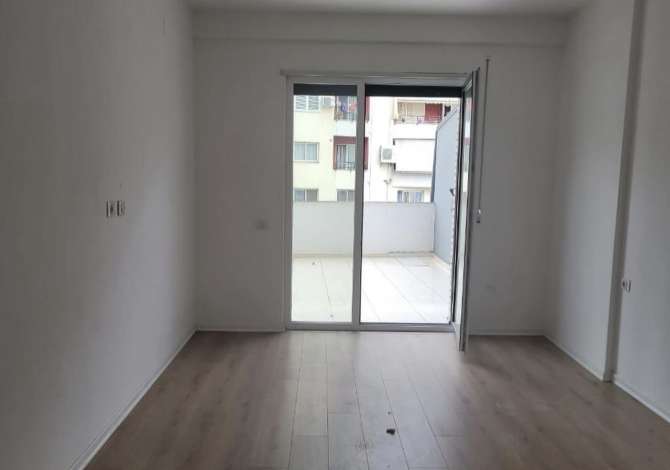 Ambient biznesi me qera 3+1 ne Tirane - 500 Euro