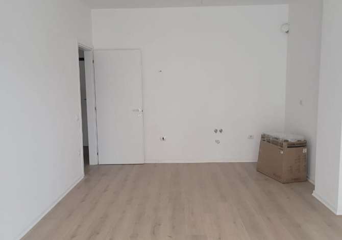 Ambient biznesi me qera 3+1 ne Tirane - 500 Euro