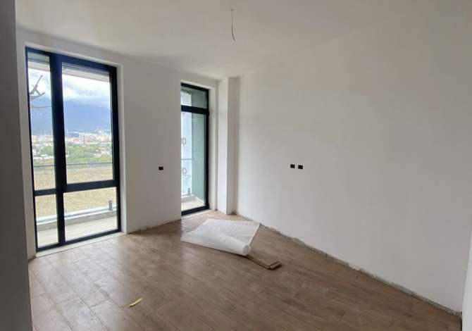 Shtepi ne shitje 3+1 ne Tirane - 215,000 Euro