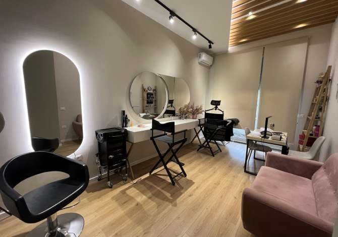 Ambient biznesi me qera 3+1 ne Tirane - 800 Euro