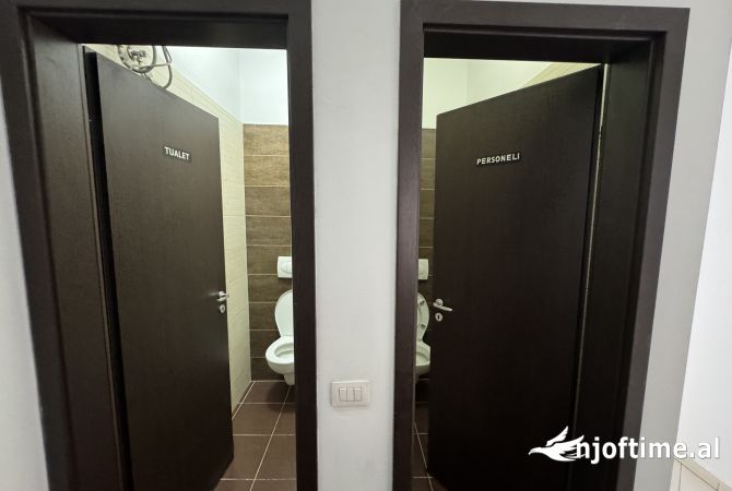 📣 SHITET Ambient Biznesi (Njesi) 📍 Kompleksi Magnet (Kontakt) 🛣️ Rruga "Frosina Plaku" ✨ 