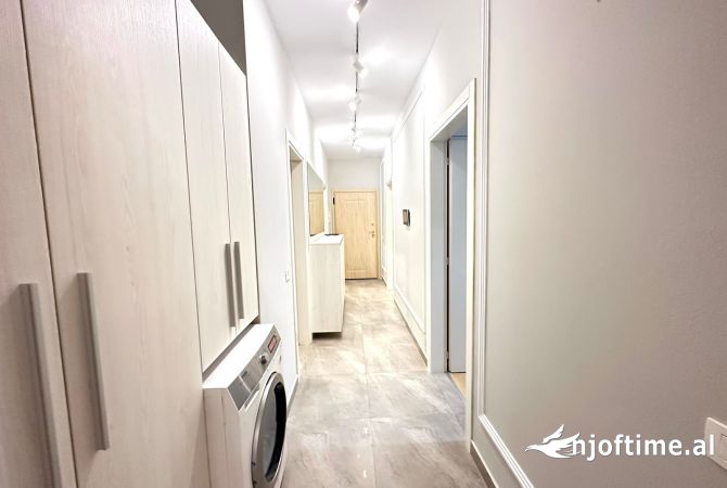 Shtepi me qera Apartament ne Tirane, 2+1, Mobilimi E mobiluar, Pagesa 1,100  Euro.