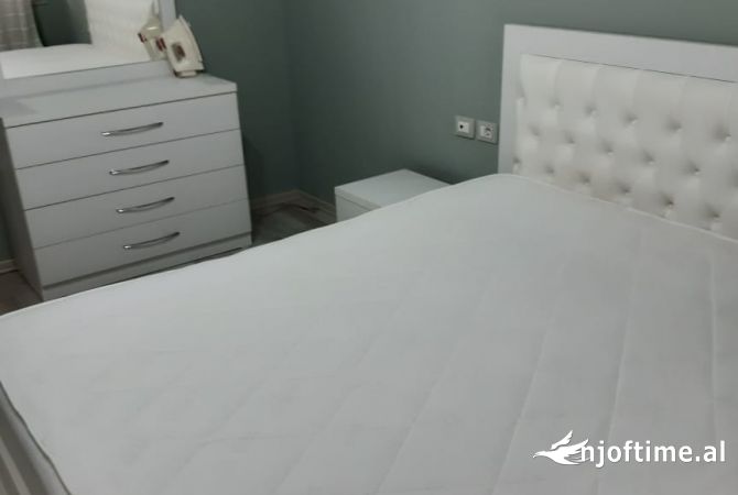 Shtepi me qera 1+1 ne Tirane - 600 Euro