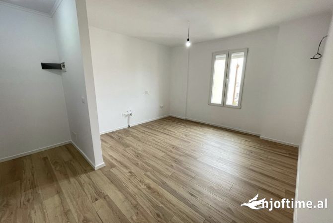 Shtepi ne shitje 2+1 ne Tirane - 132,000 Euro