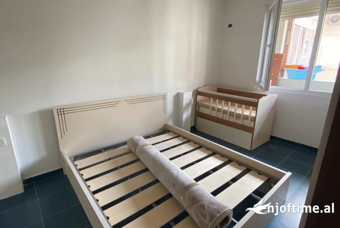 Shtepi me qera 1+1 ne Tirane - 450 Euro
