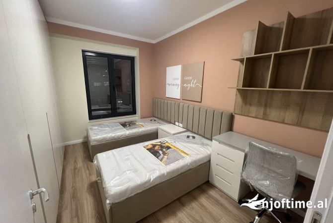 Shtepi me qera Apartament ne Tirane, 2+1, Mobilimi E mobiluar, Pagesa 650  Euro.
