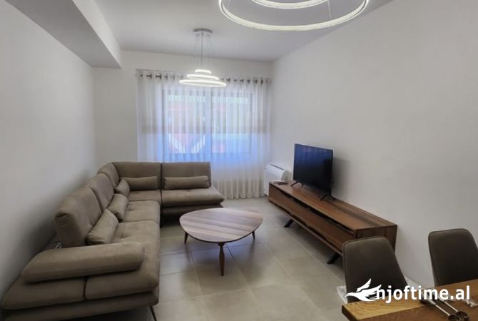 Shtepi me qera 1+1 ne Tirane - 600 Euro