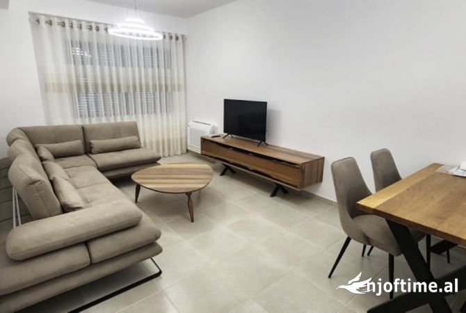 Shtepi me qera 1+1 ne Tirane - 600 Euro