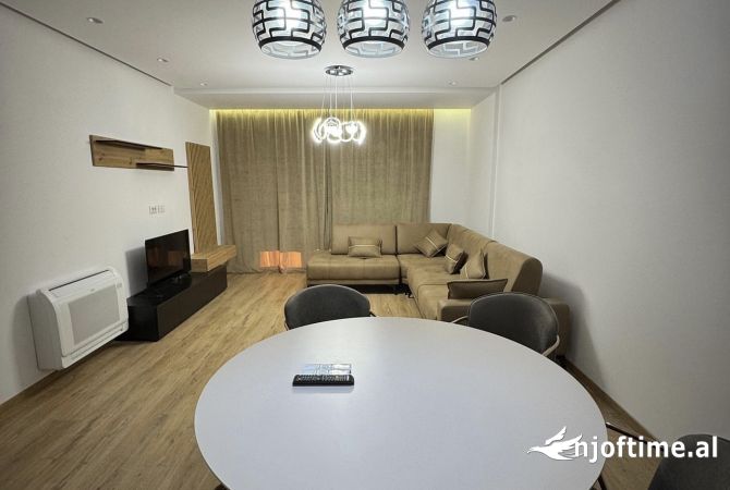 Shtepi me qera 2+1 ne Tirane - 600 Euro