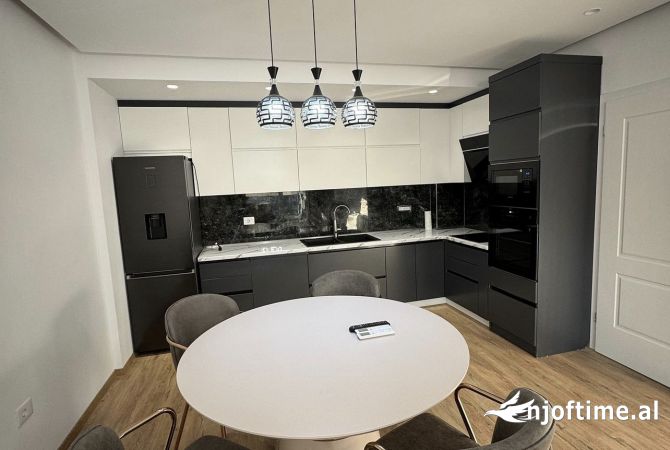 Shtepi me qera 2+1 ne Tirane - 600 Euro