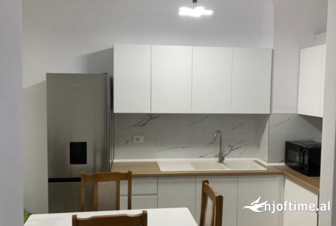 Shtepi me qera 1+1 ne Tirane - 550 Euro