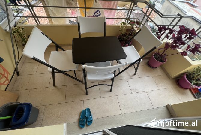 Shtepi ne shitje Apartament ne Tirane, 2+1, Mobilimi E mobiluar, Pagesa 265,000  Euro.