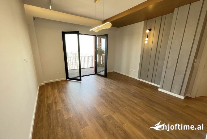Shtepi me qera 2+1 ne Tirane - 1,200 Euro