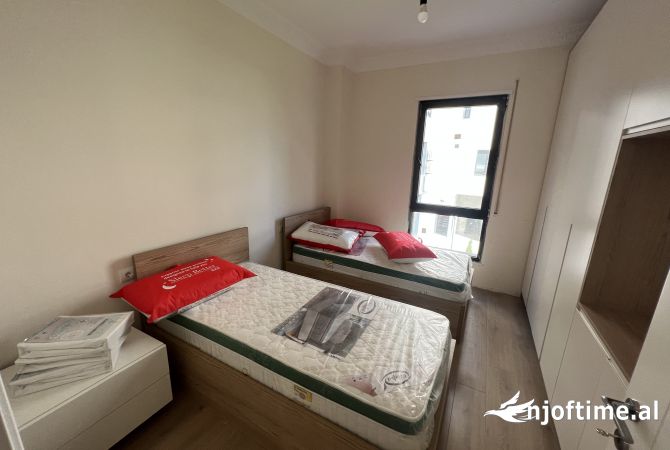 Shtepi me qera Apartament ne Tirane, 2+1, Mobilimi E mobiluar, Pagesa 700  Euro.