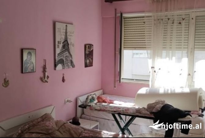 Shtepi ne shitje 2+1 ne Tirane - 185,000 Euro