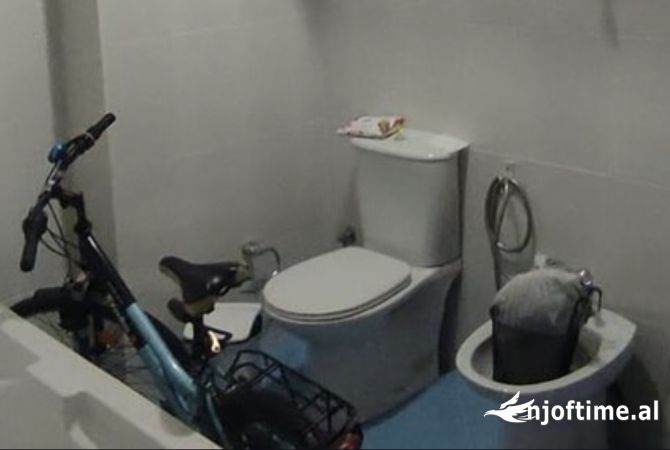 Shtepi ne shitje Apartament ne Tirane, 2+1, Mobilimi E mobiluar, Pagesa 185,000  Euro.