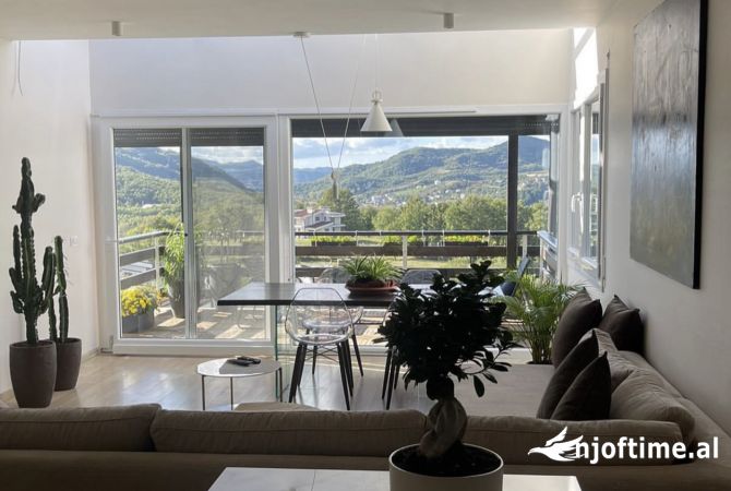 Shtepi ne shitje Apartament ne Tirane, 2+1, Mobilimi E mobiluar, Pagesa 420,000  Euro.