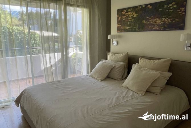 Shtepi ne shitje Apartament ne Tirane, 2+1, Mobilimi E mobiluar, Pagesa 420,000  Euro.