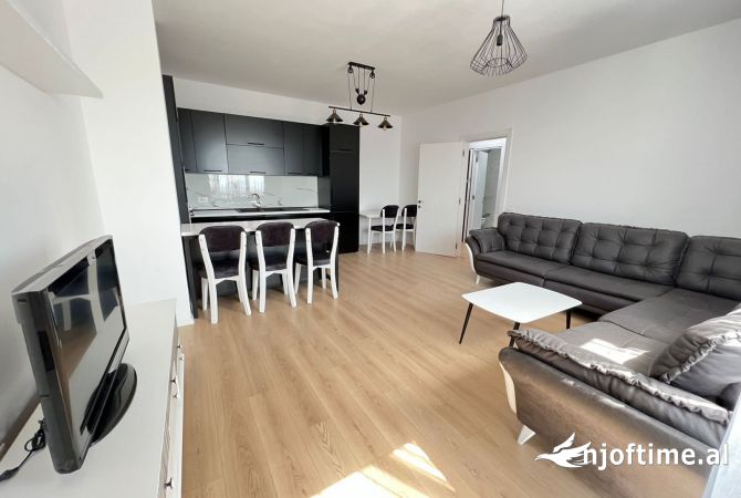Shtepi me qera Apartament ne Tirane, 1+1, Mobilimi E mobiluar, Pagesa 550  Euro.