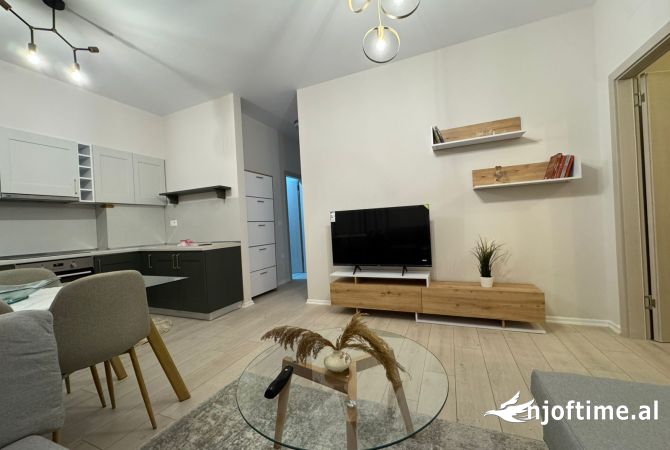 Shtepi me qera 1+1 ne Tirane - 50,000 Leke