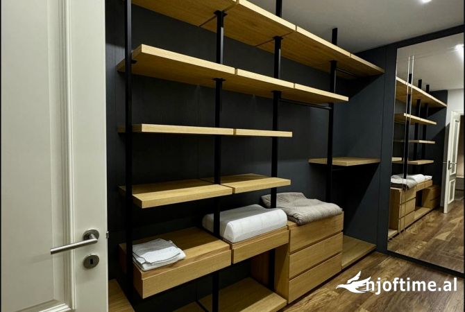 Shtepi me qera Apartament ne Tirane, 2+1, Mobilimi E mobiluar, Pagesa 2,500  Euro.