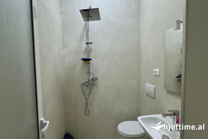 Shtepi me qera Apartament ne Tirane, Garsoniere, Mobilimi E mobiluar, Pagesa 500  Euro.