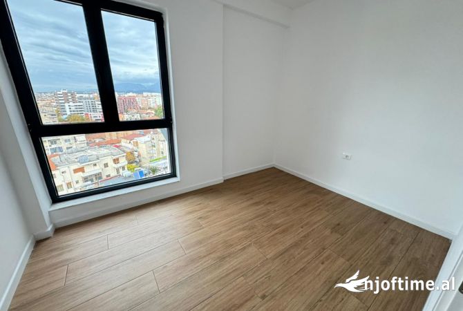 Ambient biznesi me qera 3+1 ne Tirane - 900 Euro