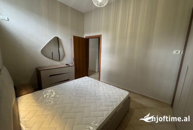 Shtepi me qera Apartament ne Tirane, 1+1, Mobilimi E mobiluar, Pagesa 350  Euro.