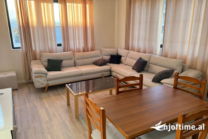 Shtepi me qera 2+1 ne Tirane - 50,000 Leke