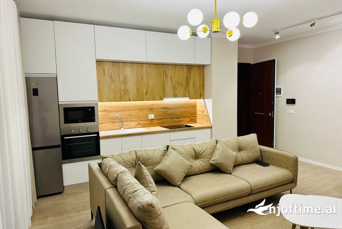 Shtepi me qera 1+1 ne Tirane - 85,000 Leke