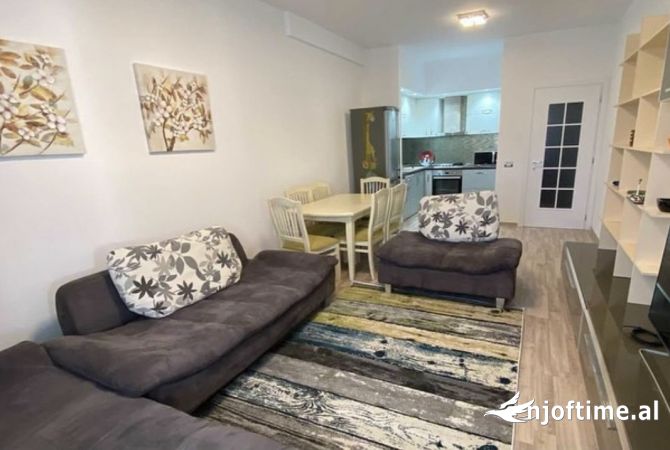 Shtepi me qera 2+1 ne Tirane - 500 Euro