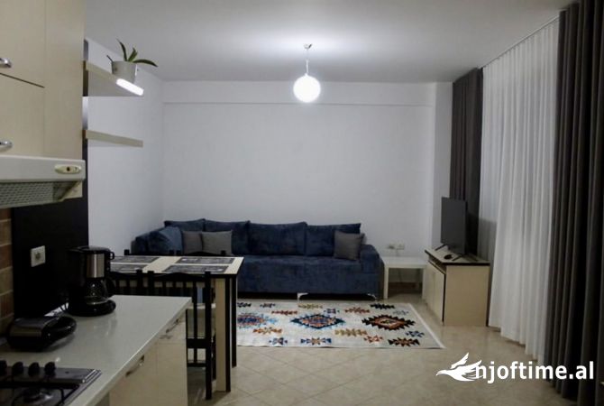 Shtepi me qera 2+1 ne Tirane - 600 Euro