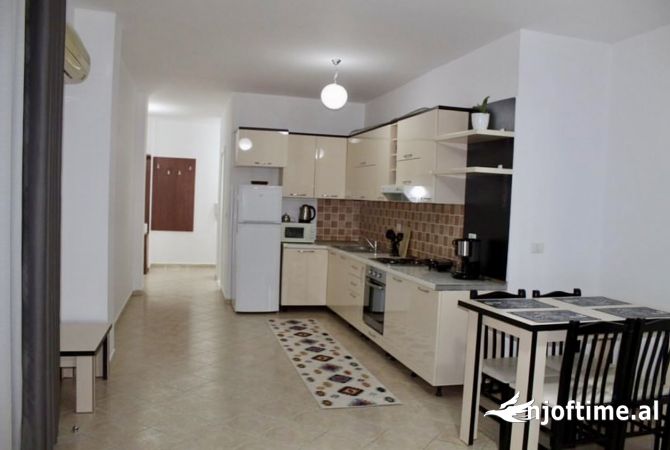 Shtepi me qera 2+1 ne Tirane - 600 Euro