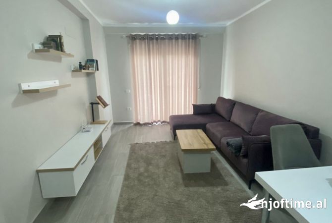 Shtepi me qera 1+1 ne Tirane - 450 Euro
