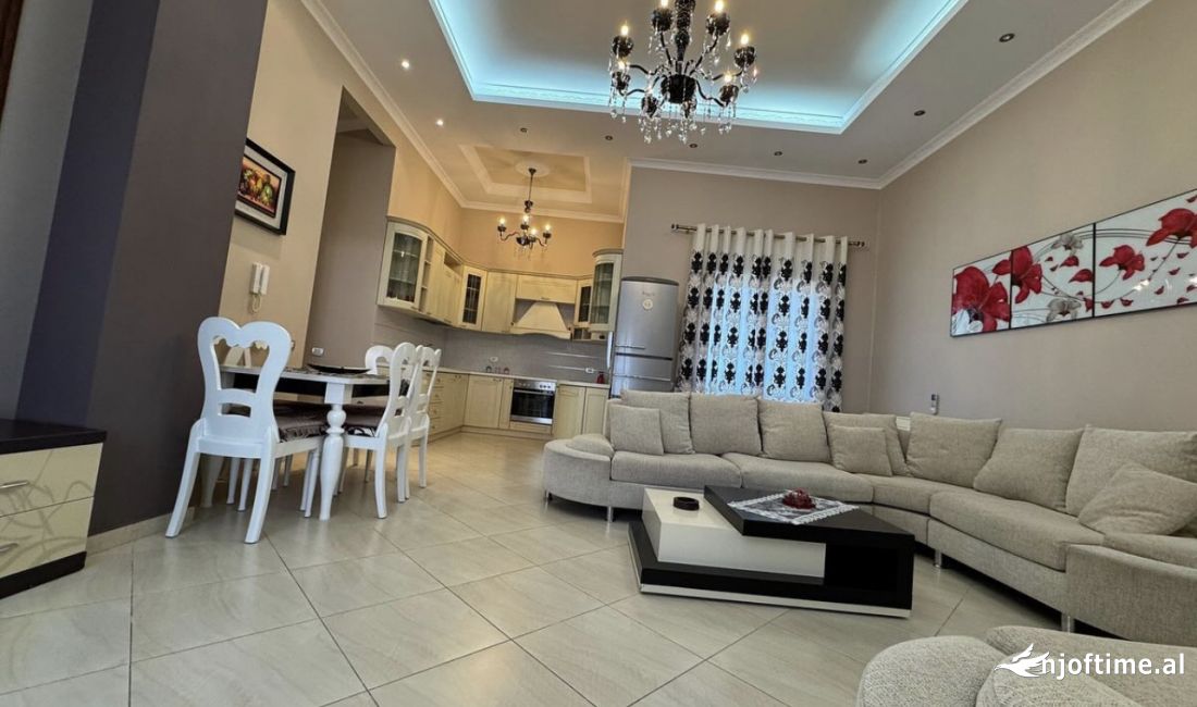 Shtepi me qera Apartament ne Tirane, 2+1, Mobilimi E mobiluar, Pagesa 800  Euro.