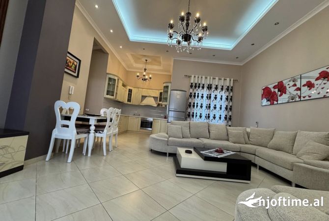 Shtepi me qera 2+1 ne Tirane - 800 Euro