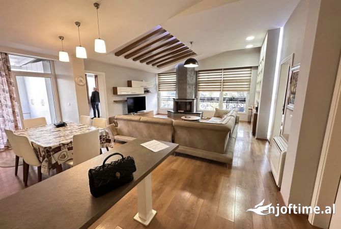 Shtepi me qera 4+1 ne Tirane - 100,000 Leke