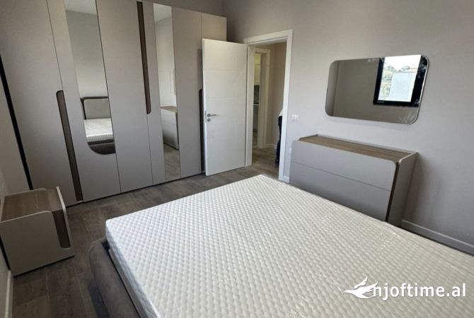 Shtepi me qera Apartament ne Tirane, 1+1, Mobilimi E mobiluar, Pagesa 650  Euro.
