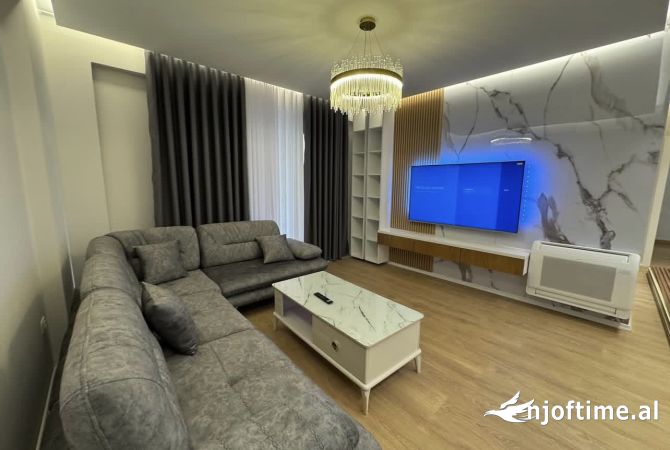 Shtepi me qera 2+1 ne Tirane - 1,200 Euro