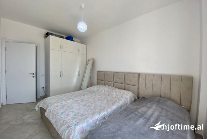 Shtepi me qera Apartament ne Tirane, 1+1, Mobilimi E mobiluar, Pagesa 550  Euro.