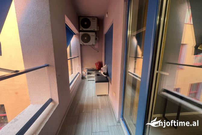 Shtepi ne shitje Apartament ne Tirane, 2+1, Mobilimi E mobiluar, Pagesa 140,000  Euro.