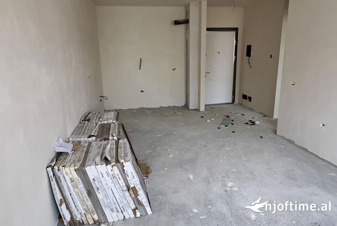 Shtepi ne shitje 2+1 ne Tirane - 160,000 Euro