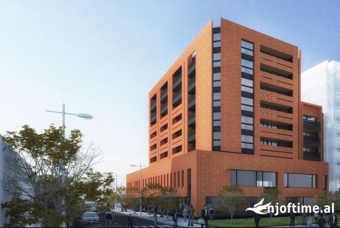 Ambient biznesi me qera 4+1 ne Tirane - 13,000 Leke