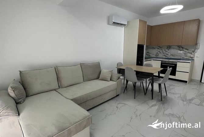 Shtepi me qera 1+1 ne Tirane - 450 Euro